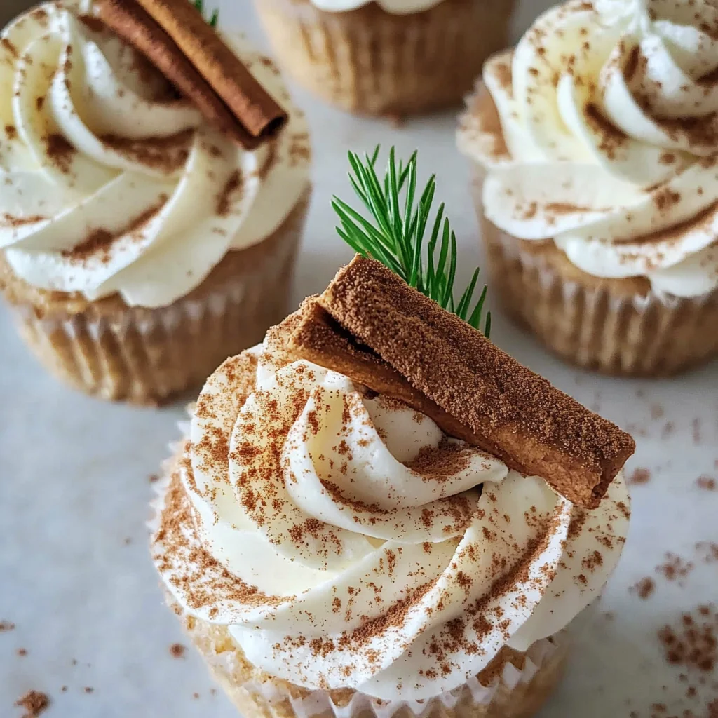 No-Bake Gingerbread Cheesecake Cups